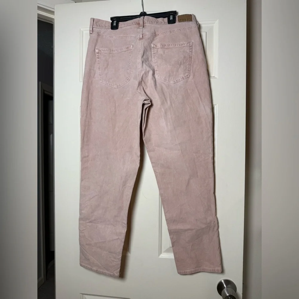 American‎ Eagle Women’s Super Stretch Mom Jeans Pants